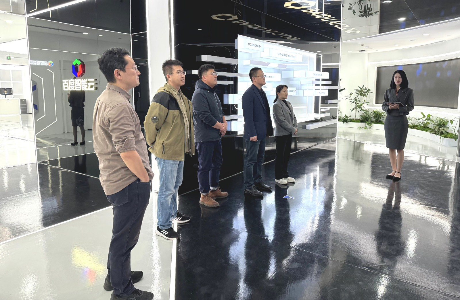 1730172568290407.jpg 1730172568290407.jpg